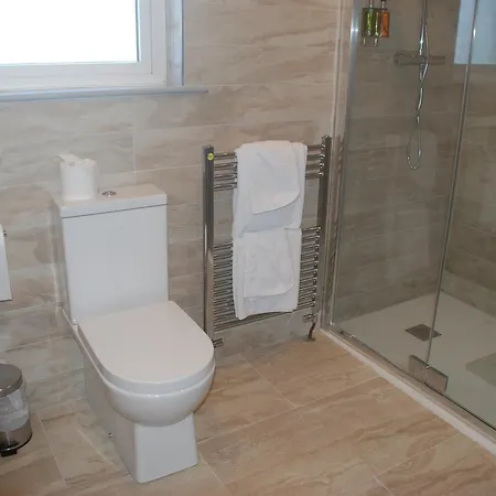 게스트하우스 Tuskar House By The Sea 4*